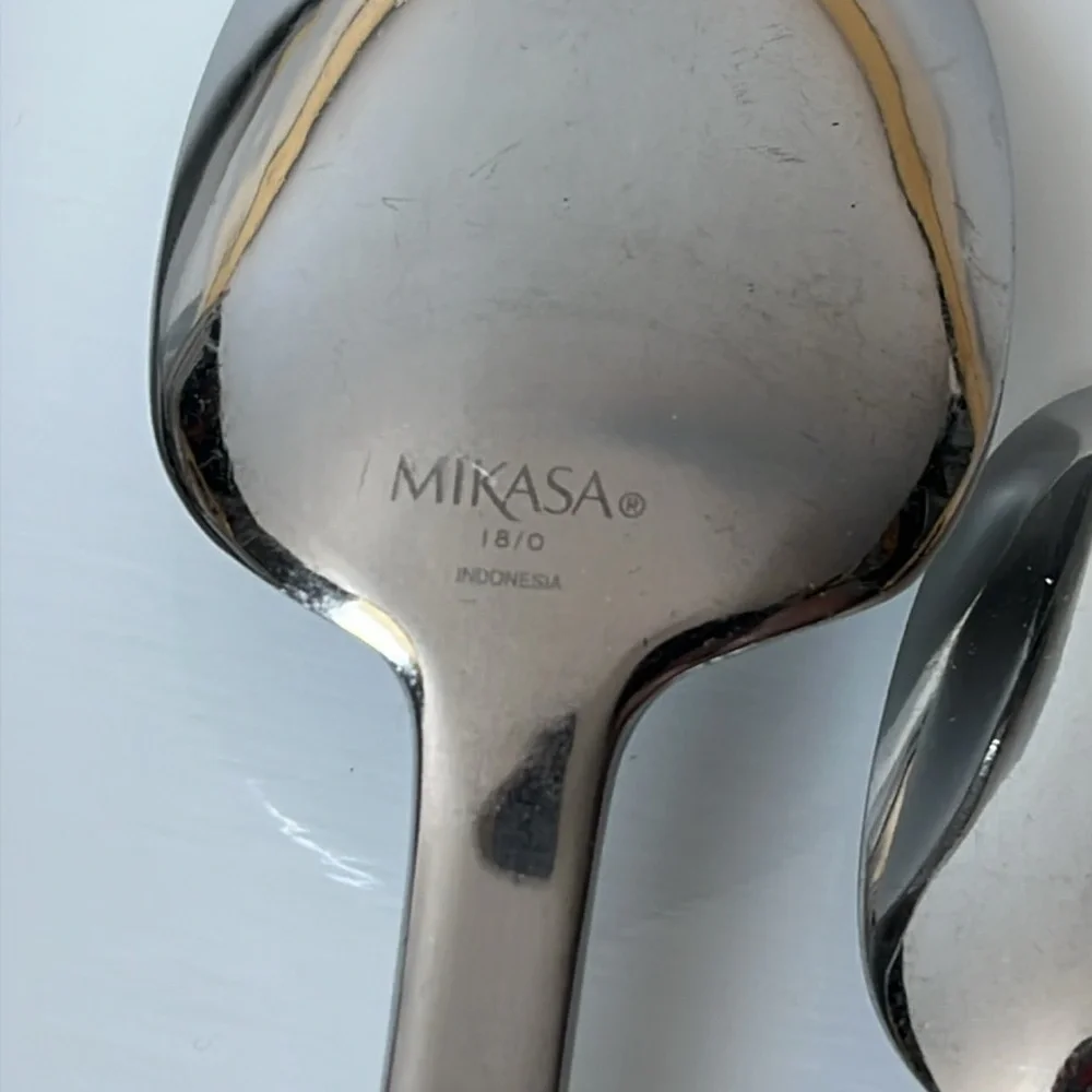 Mikasa Zena Set of 5 Modern Stainless Steel Glossy Table Place Setting